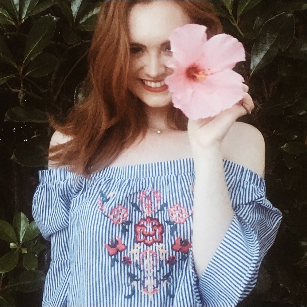 francesca’s of-the-shoulder top